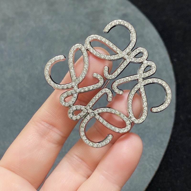Loewe brooch 04lyx20 (8)
